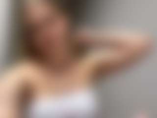 KeriPennel's Live Sex Cam Show