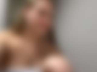 KeriPennel's Live Sex Cam Show