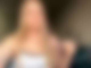 KeriPennel's Live Sex Cam Show