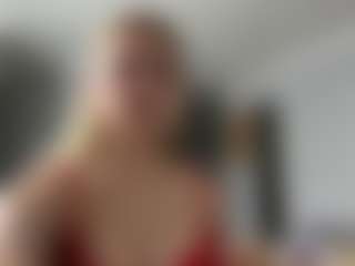Live cam show with KeriPennel - HD Big Tits on Chatstar