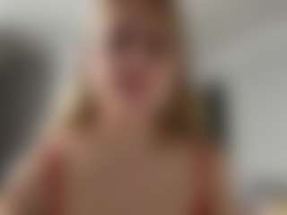 KeriPennel's Live Sex Cam Show