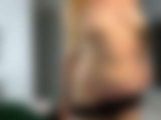 KeriPennel's Live Sex Cam Show