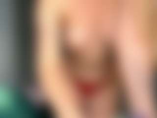 KeriPennel's Live Sex Cam Show