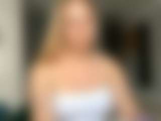 KeriPennel's Live Sex Cam Show