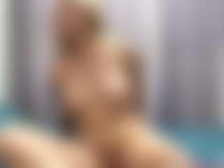 KeriPennel's Live Sex Cam Show
