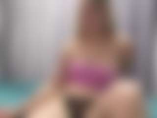 Live cam show with KeriPennel - Roleplay on studioflirtlive.com
