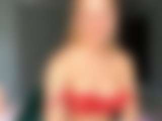 Live cam show with KeriPennel - Public on Chatstar