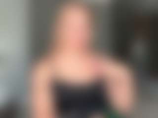KeriPennel's Live Sex Cam Show
