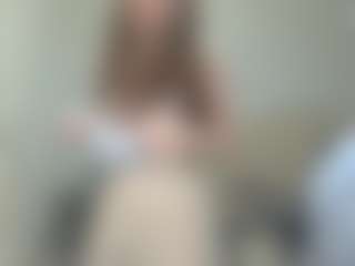 Live cam show with KirstinRobuck - New Teen (18+) on Camsoda