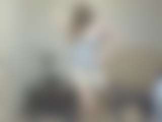 Live cam show with KirstinRobuck - Brown Eyes on Soda Cam