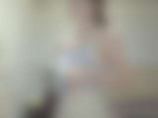 Live cam show with KirstinRobuck - Teen (18+) on Cam Slut