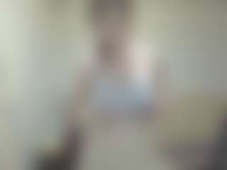 Live cam show with KirstinRobuck - HD on MyBangCams
