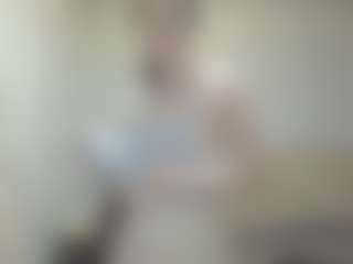 Live cam show with KirstinRobuck - Young Adult on Fapmatic.com