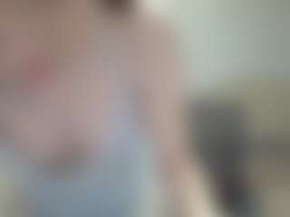 Live cam show with KirstinRobuck - New Teen (18+) on Dolls Live