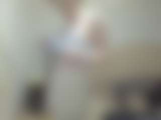 Live cam show with KirstinRobuck - Flashing on LiveSexCams6