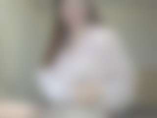 Live cam show with KirstinRobuck - HD Brown Hair on intimatelivegirls.com