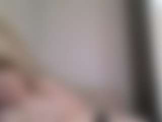 Live cam show with KirstinRobuck - Ass Bouncing on Camsoda