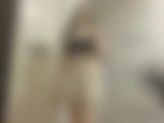 KirstinRobuck's Live Sex Cam Show