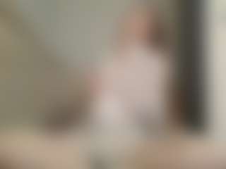 KirstinRobuck's Live Sex Cam Show