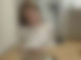 Live cam show with KirstinRobuck - Ass Clapping on WildCum