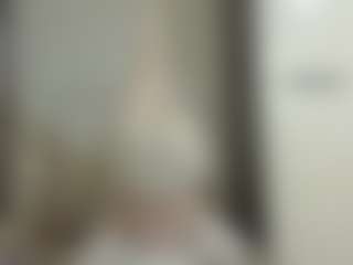 KirstinRobuck's Live Sex Cam Show