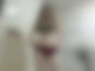 KirstinRobuck's Live Sex Cam Show