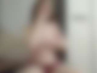 KirstinRobuck's Live Sex Cam Show