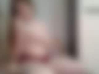 KirstinRobuck's Live Sex Cam Show
