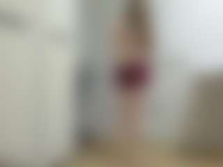 Live cam show with KirstinRobuck - Domination on AdultVida.com