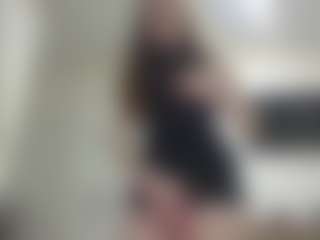 Live cam show with KirstinRobuck - Flashing on Camiplay Live