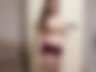 Live cam show with KirstinRobuck - Domination on friskycurves.com