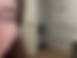 Live cam show with KirstinRobuck - Thin on CamClone