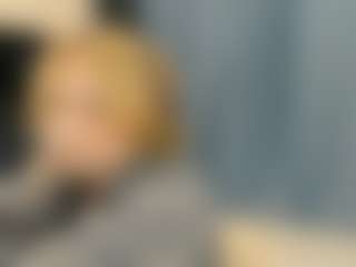 Live cam show with KishaGlasgow - New Spank on Free Soda