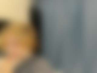 Live cam show with KishaGlasgow - Natural on CamClone