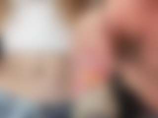 LadonnaBassler's Live Sex Cam Show