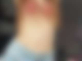LadonnaBassler's Live Sex Cam Show