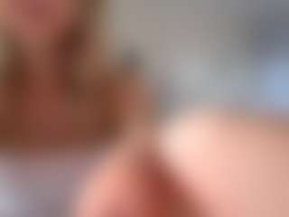 Live cam show with LilianaHargitt - Spank Brown Hair on SquirtSoMuch