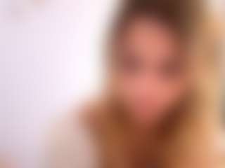 Live cam show with LilianaHargitt - Bedroom Brown Hair on UwU Esports