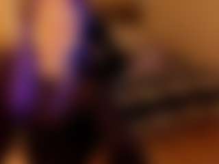 Live cam show with LinaSpark - Spanks on madthumbs