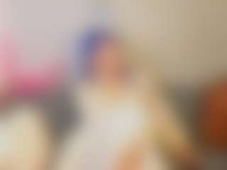 Live cam show with LinaSpark - Cute on Camsoda