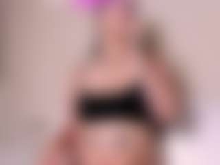 moon-gray's Live Sex Cam Show