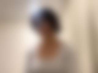 Live cam show with MozelleSuomela - Blue Eyes on SquirtSoMuch
