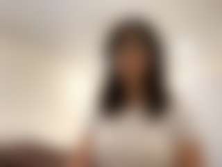 Live cam show with MozelleSuomela - Striptease on Camsoda