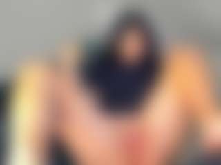 Live cam show with SiellaDolce - Smoking on Uber Horny