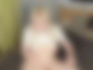 Live cam show with Soffa - Blonde Hair on Free Soda