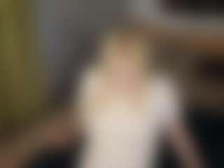 Live cam show with Soffa - Curvy Teen (18+) on Uber Horny