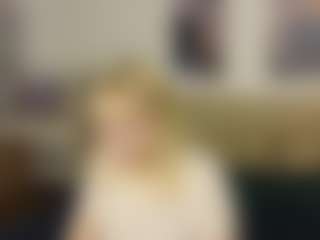 Live cam show with Soffa - Moaning on Camming Site