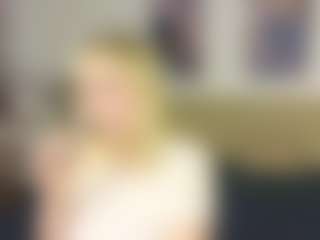 Live cam show with Soffa - Flashing on camwithhim.com