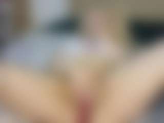 Live cam show with Soffa - Upskirt on madthumbs