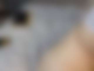 Live cam show with Soffa - Upskirt on xheatlive.com